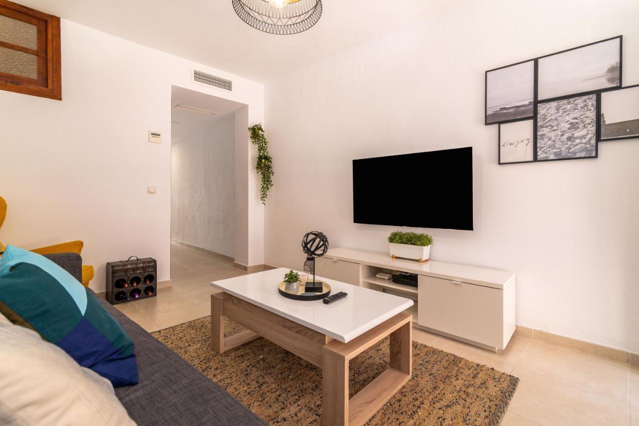 Lovely Cozy 2-Bedroom Residential Home With Patio Benalmadena Exterior photo