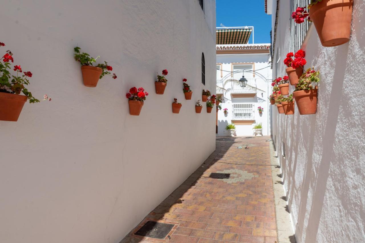Lovely Cozy 2-Bedroom Residential Home With Patio Benalmadena Exterior photo